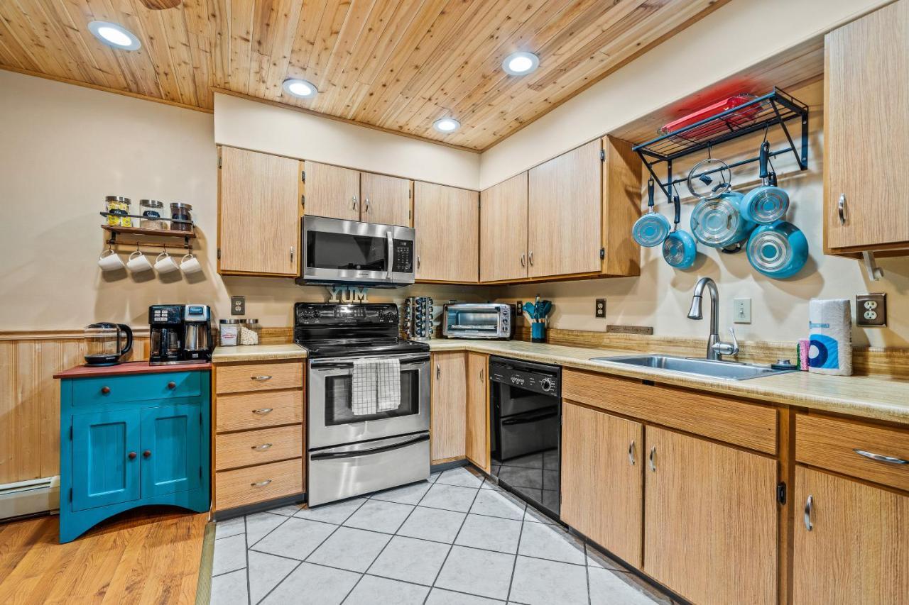 Getaway Condo Warrensburg 外观 照片