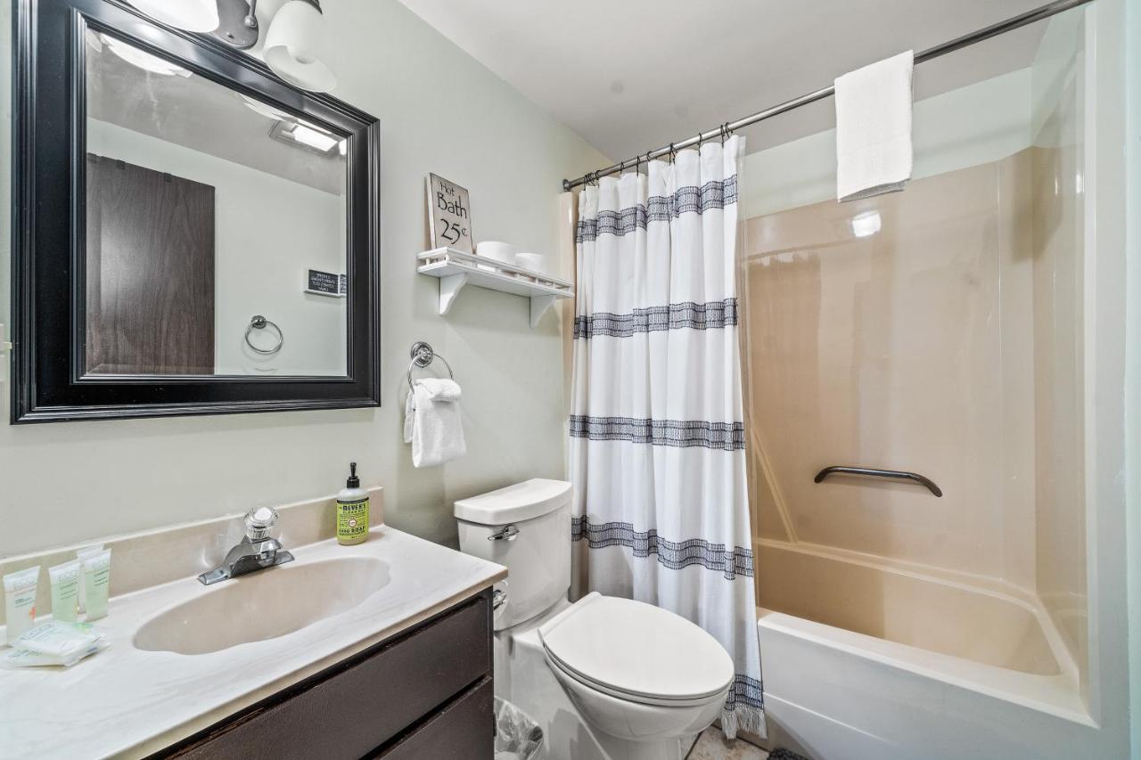 Getaway Condo Warrensburg 外观 照片