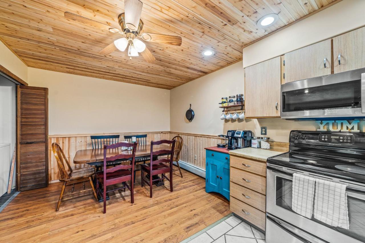 Getaway Condo Warrensburg 外观 照片